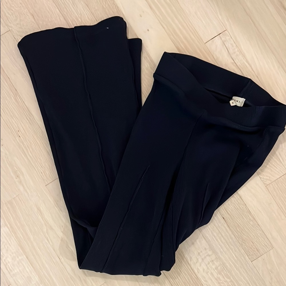 donni. navy rib kick flare size xs